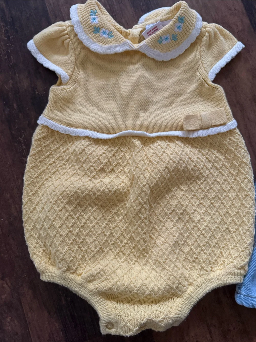 Tommy Bahama yellow knit